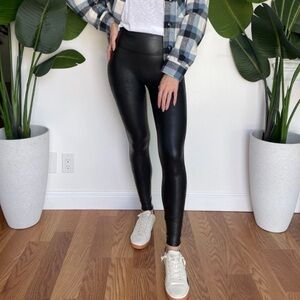 BEST SELLING SPANX LEGGINGS LARGE